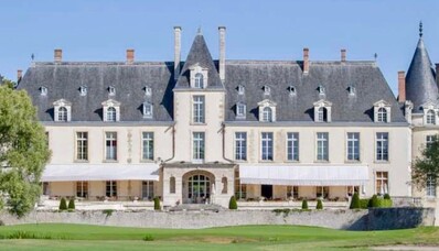 Наемане на хеликоптер за Château D’Augerville близо до Фонтенбло