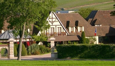 Hostellerie La Briqueterie Epernay Екскурзия с хеликоптер до Шампанско за гурме
