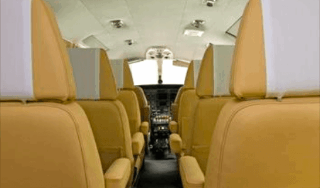 location de jet privé, intérieur CESSNA 406, sièges en cuir tan