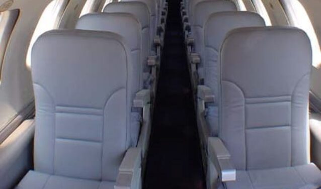 Jet privé - Sièges vides dans la cabine Metro III.