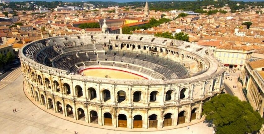 Nîmes Alès Camargue Cévennes : частен самолет под наем 