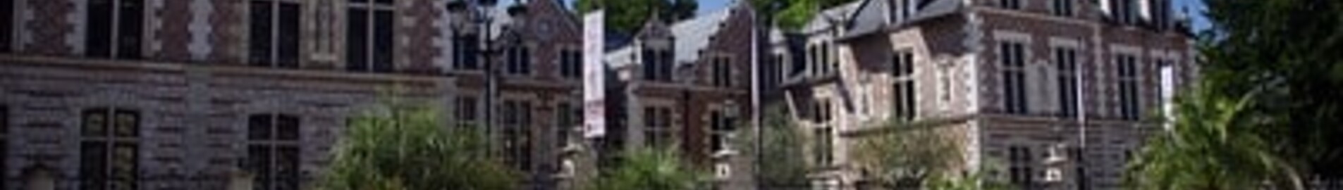 Orléans Saint-Denis-de-l'Hôtel : частен самолет под наем 