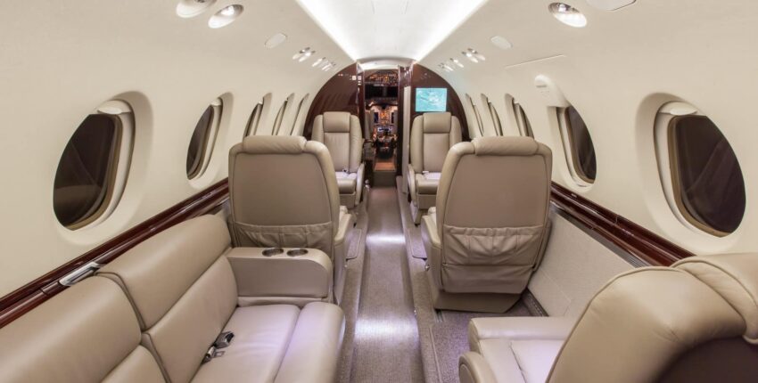 location de jet privé Luxueux intérieur du HAWKER 750