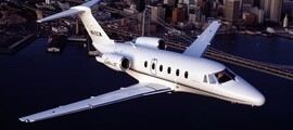 location jet privé - Intérieur d'un BEECHJET 400 avec sièges en cuir