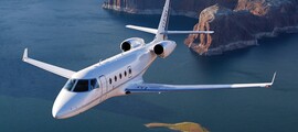 Intérieur jet privé Falcon 10 / 100