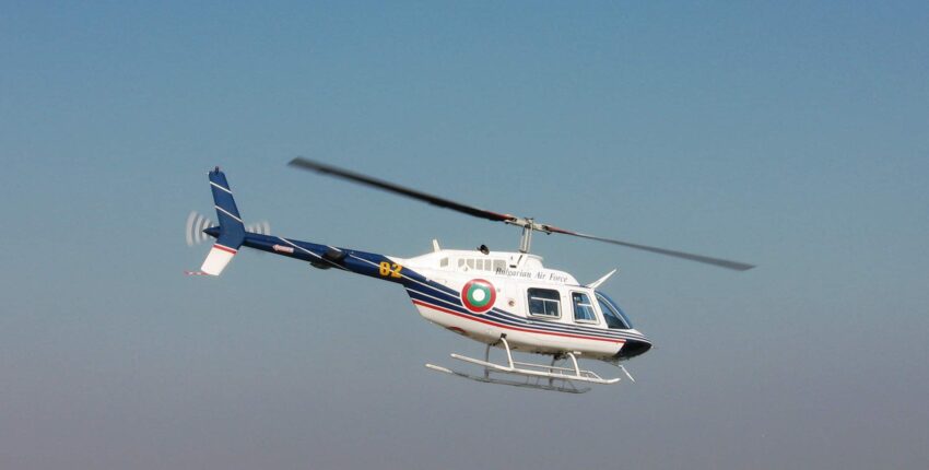 Hélicoptère Bell 206 intérieur en cuir
