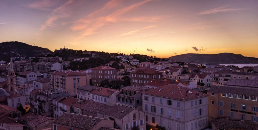 Calvi Sainte-Catherine: частен самолет под наем