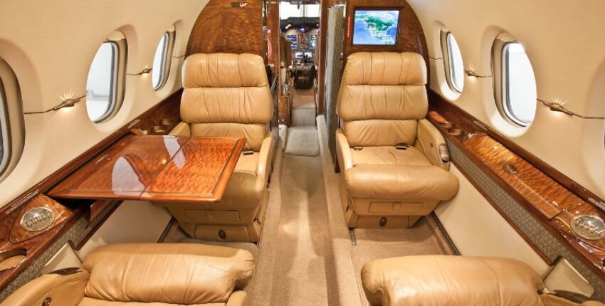 location de jet privé Luxueux intérieur du HAWKER 750