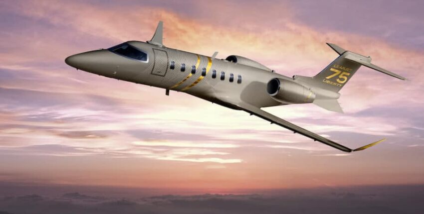 Jet privé Learjet 75 siège en cuir blanc