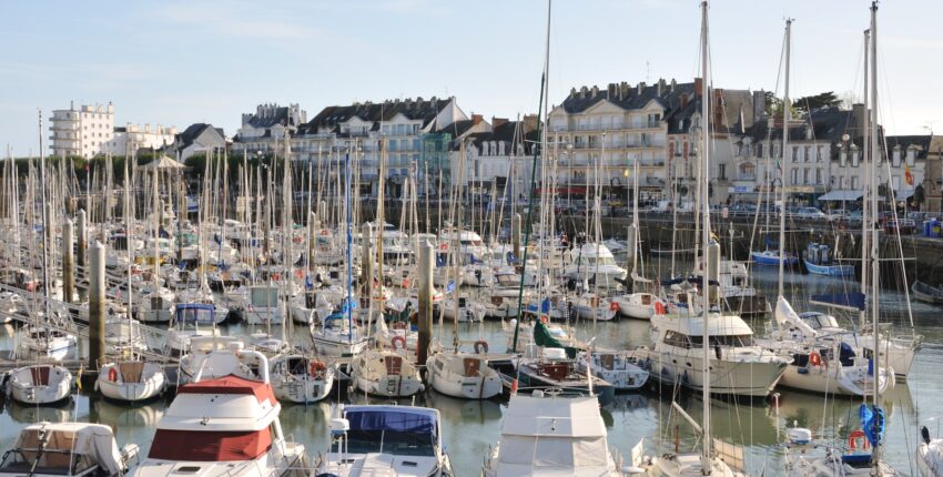 La Baule Pornichet Le Pouliguen: частен самолет под наем 