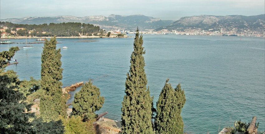 Toulon Hyères : частен самолет под наем 