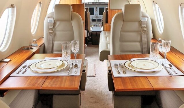 location jet privé : intérieur du Nextant 400 XT luxueux