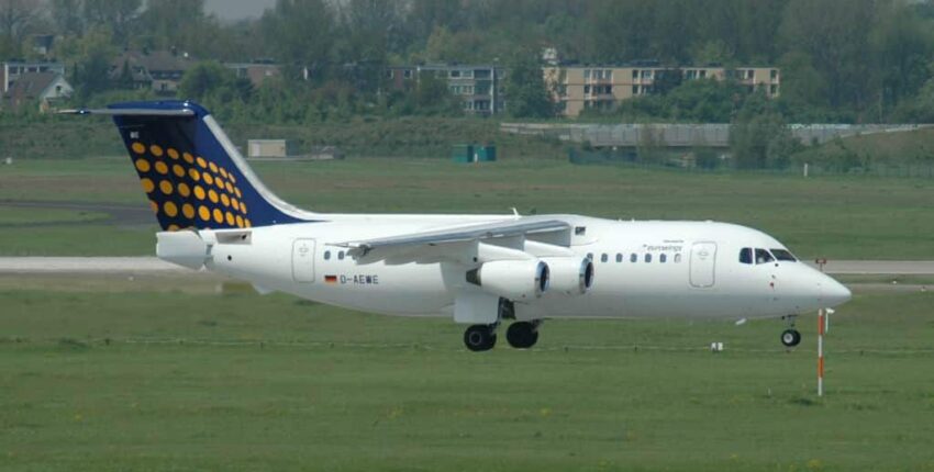 location de jet privé, intérieur Avro RJ 85 beige