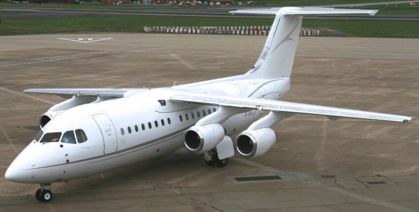 location de jet privé, intérieur Avro RJ 85 beige