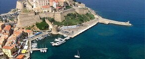 Париж - Калви: наем на частен самолет 