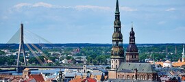 Латвия: наемане на частен самолет