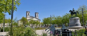 La Roche-sur-Yon: частен самолет под наем