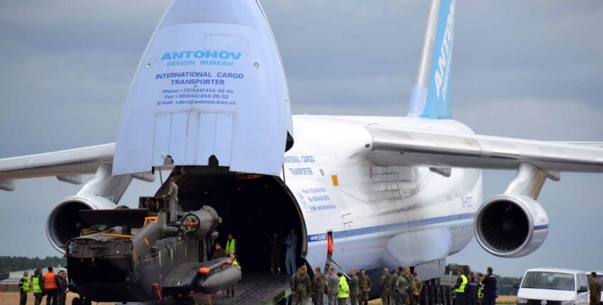 Hire cargo plane Antonov 124