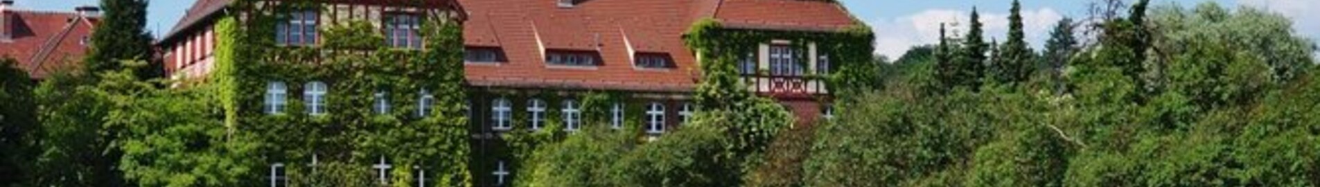 Dahlem Dahlemer Binz : частен самолет под наем 