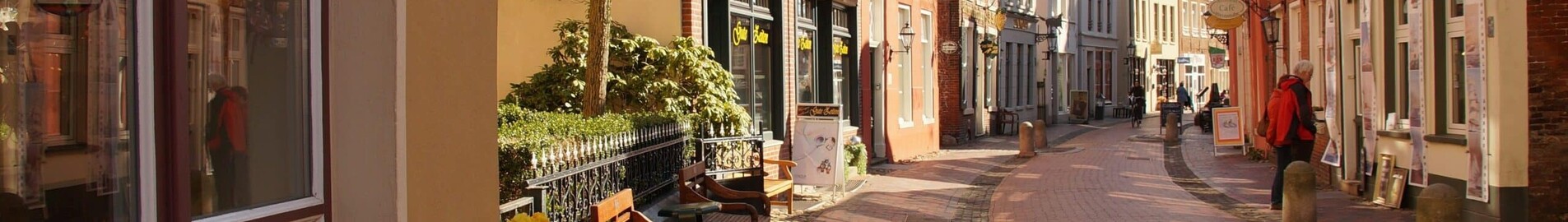 Leer Papenburg : частен самолет под наем 