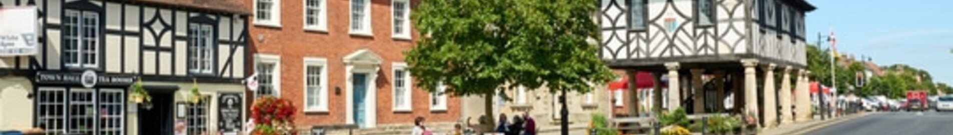 Lyneham : частен самолет под наем 
