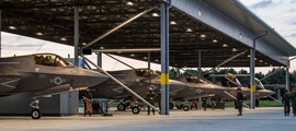 Частен самолет под наем в Камбърли