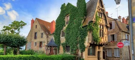 Moulins Montbeugny: частен самолет под наем
