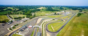 Nogaro : частен самолет под наем 