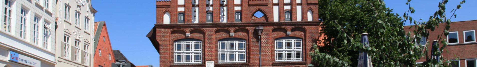 Rendsburg Schachthlm : частен самолет под наем 