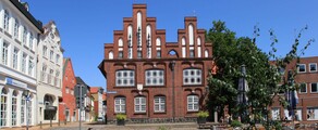 Rendsburg Schachthlm : частен самолет под наем 