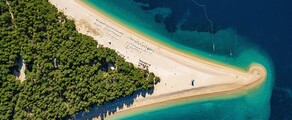 Остров Брач : частен самолет под наем