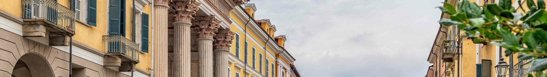 Кунео : наем на частен самолет 
