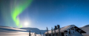 Enontekio : частен самолет под наем 