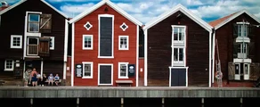 Hudiksvall : частен самолет под наем