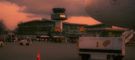Miroslawiec : частен самолет под наем 