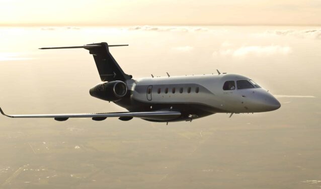 Location de jet privé, LEGACY 500 dans le ciel