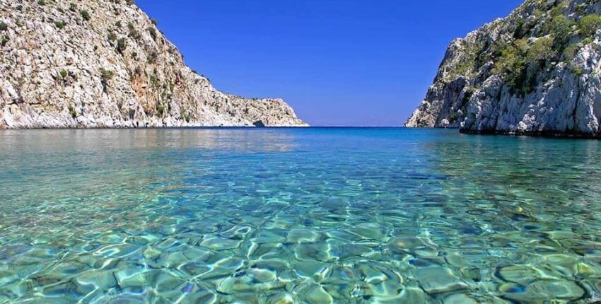 Частен самолет под наем на летище Калимнос