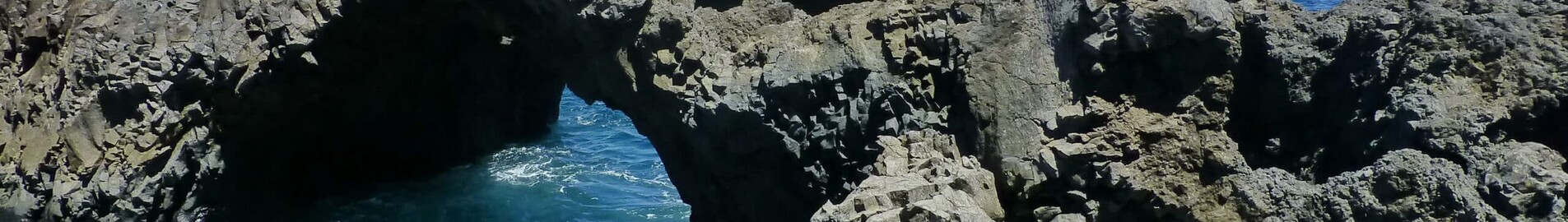 Наемете частен самолет от летище El Hierro