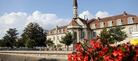 Istres Le Tube : частен самолет под наем