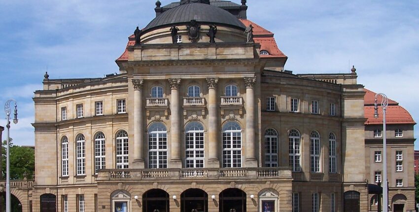 Наемете частен самолет от летище Chemnitz