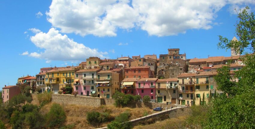 Наемете частен самолет от летище Marina di Campo