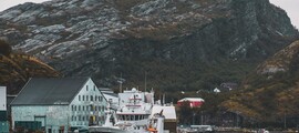 Svolvær: частен самолет под наем