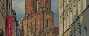 Legnica : частен самолет под наем 