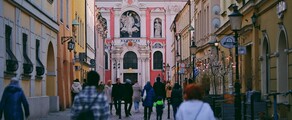 Познан Кшесини : частен самолет под наем 