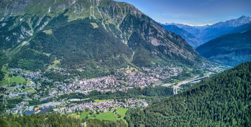 Наемане на частен самолет : Courmayeur