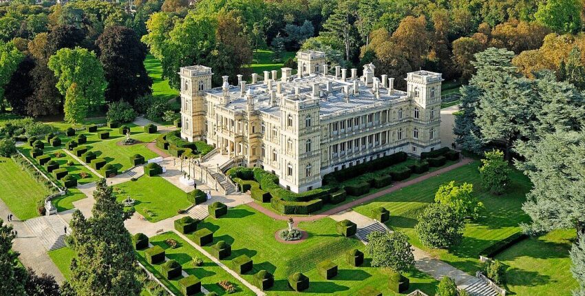Château de Ferrières: преживяване с хеликоптер